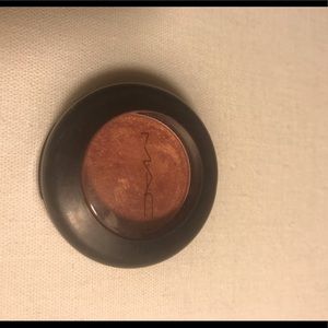 MAC Expensive Pink Eyeshadow